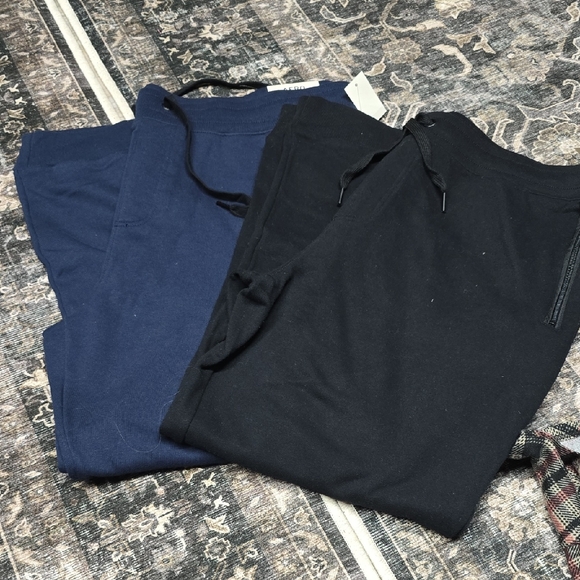 Aeropostale Blue and Black Sweatpants - Picture 1 of 1